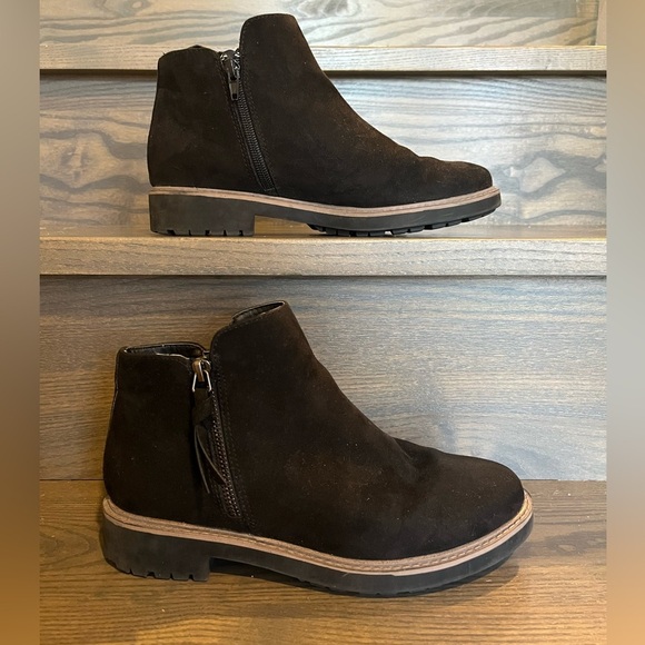 Esprit Saige Bootie in Black Suede Size 8 - Picture 3 of 11